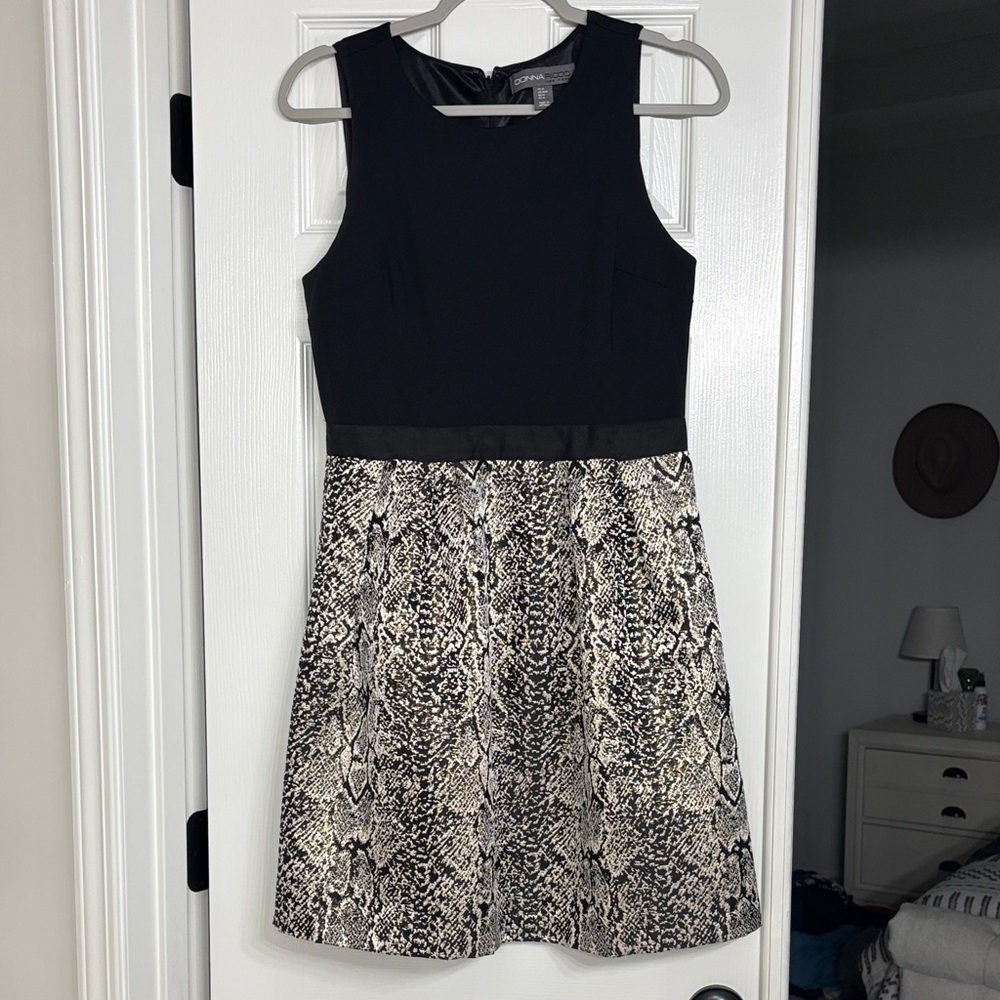 Donna Ricco Black and Snake Print Mini Dress